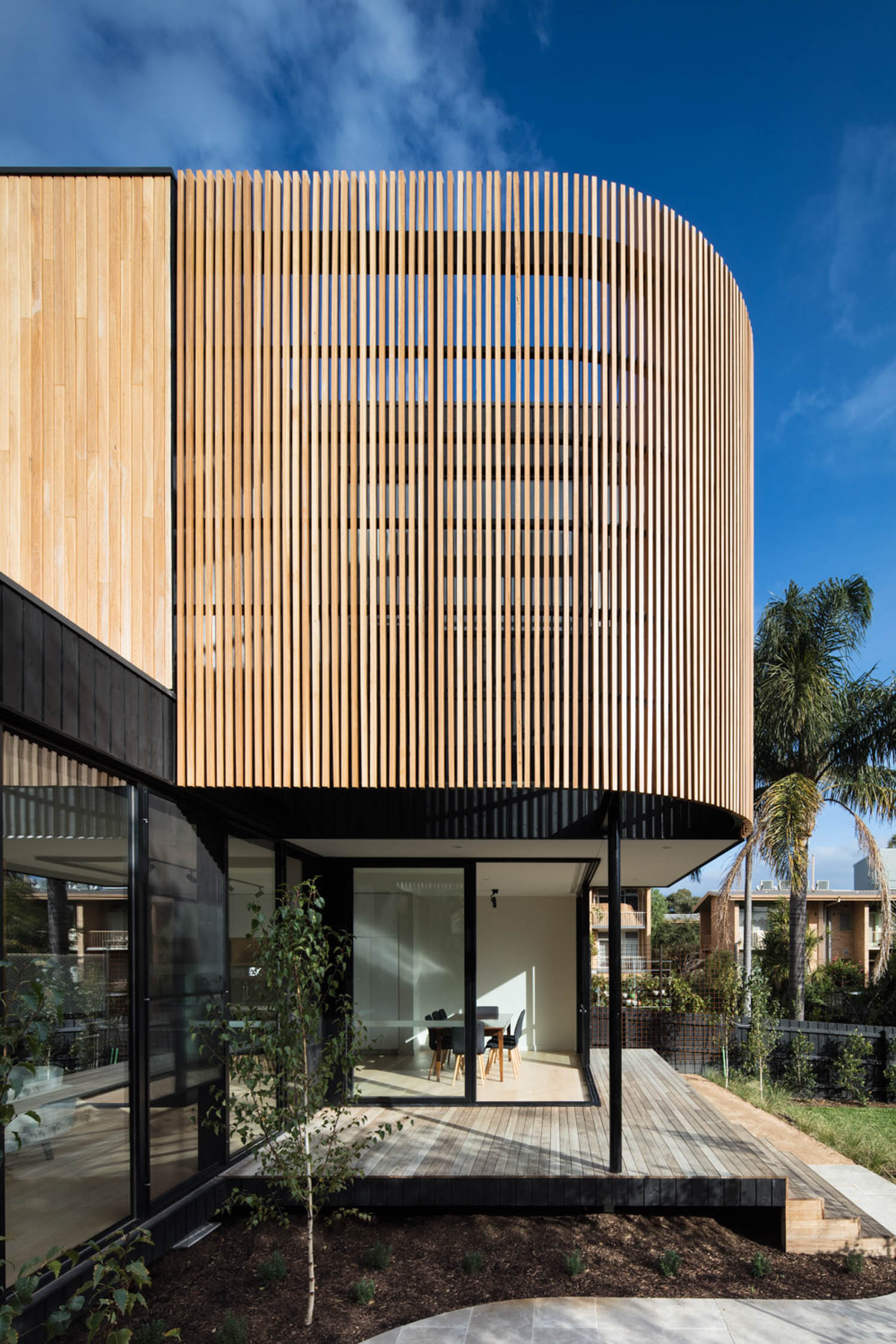 slat blackbutt Ivanhoe Extension / Prefab Melbourne / Modscape