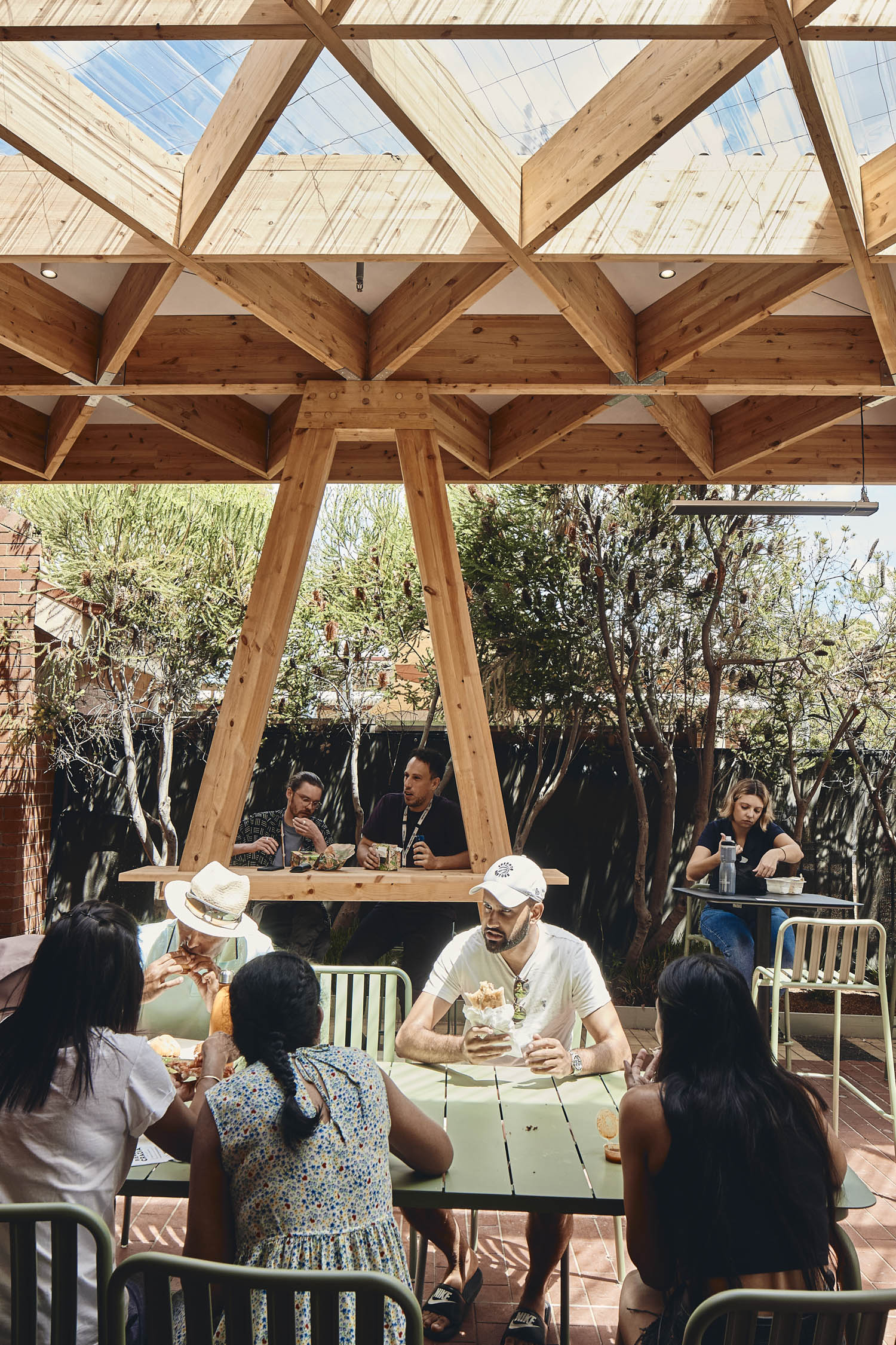 roof South Melbourne Market External Food Hall / Bourke and Bouteloup Architects