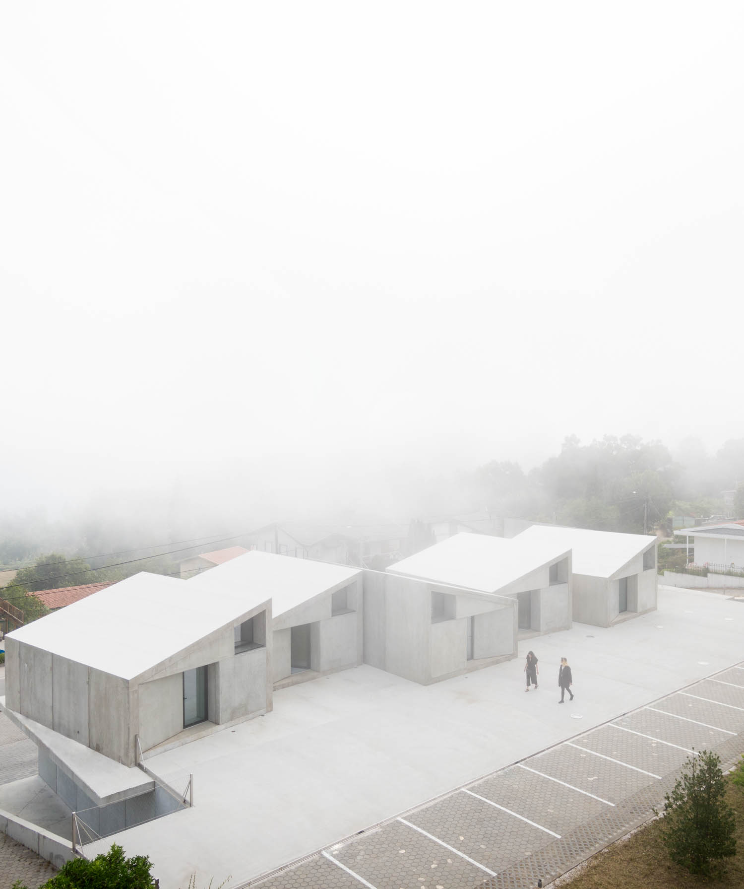 misty Summary studio / Samuel Gonçalves / Prafab Housing / Vale de Cambra, Portugal Part 1